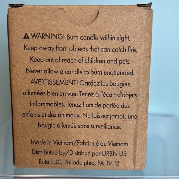 Free People 1809 Collection Candle - Lodge. Pali Santo + Patchouli. NIB. - Picture 7 of 8